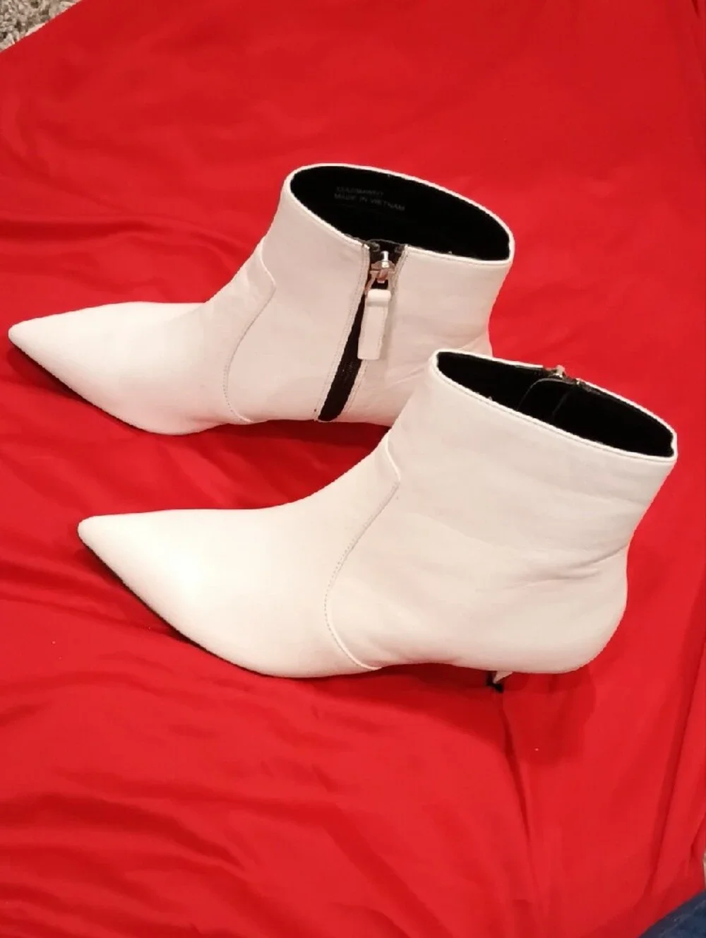 Topshop White Pointed Toe Ankle Booties with Side Zip